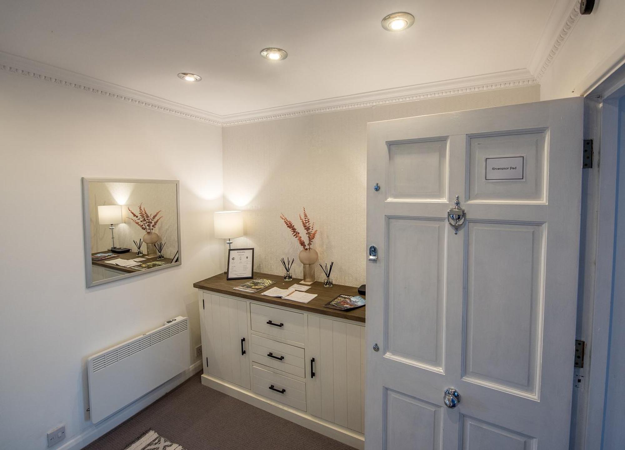 Grosvenor Pad - Lovely 2-Bed Flat - Free On Street Parking Bath Luaran gambar